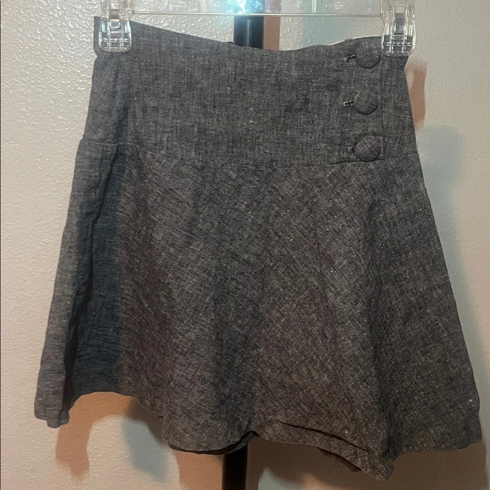 Necessary Objects Gray Linen Blend Skirt with Polka Dot Lining